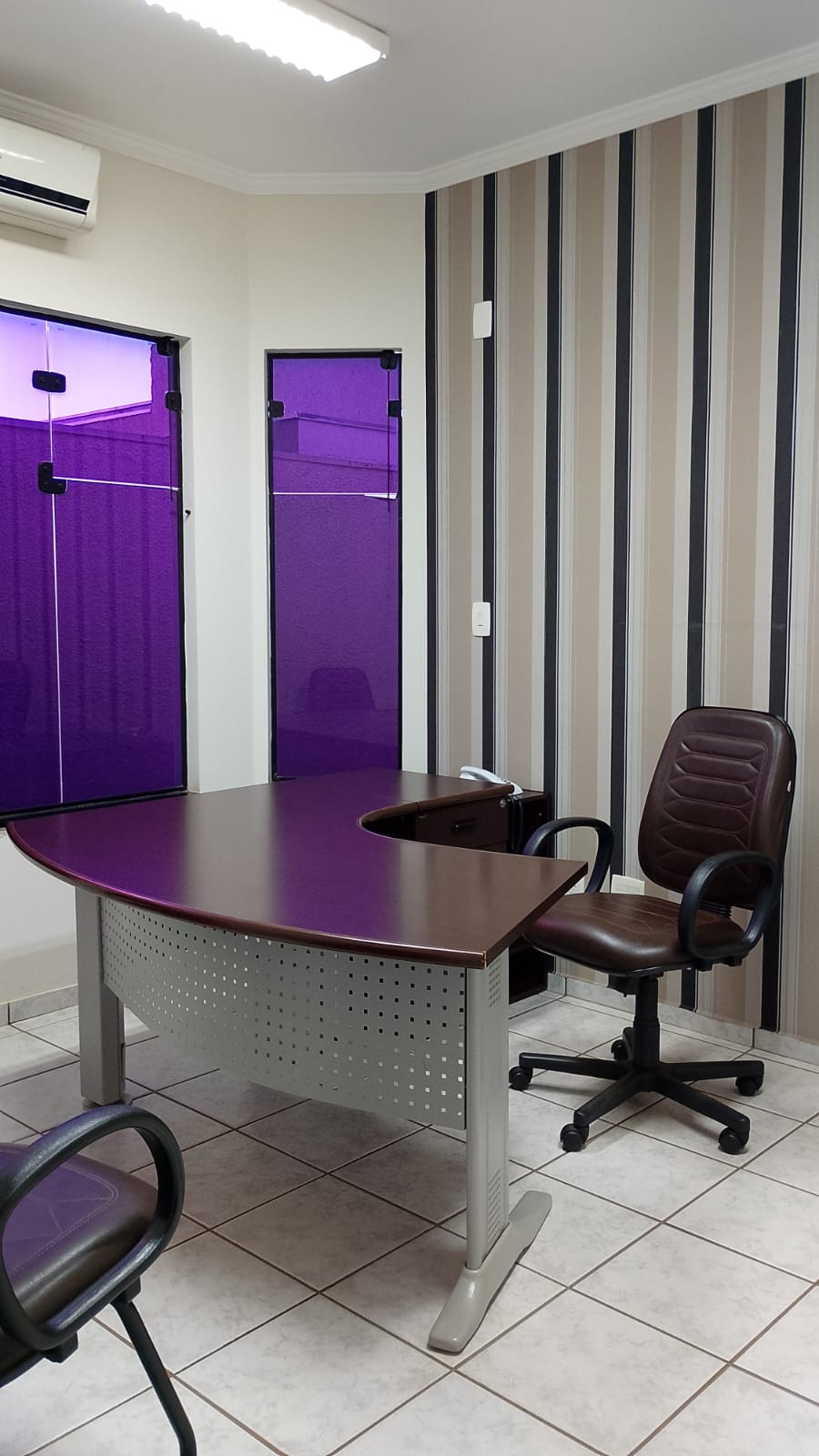 Sala de consulta do Dr. Carlos Nassif